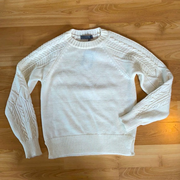 Elsamanda Winter White Sweater - Picture 2 of 16